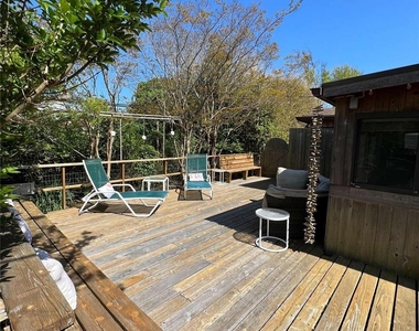 731 Ocean Breeze Walk - Photo Thumbnail 18