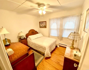 111 Inwood - Photo Thumbnail 4