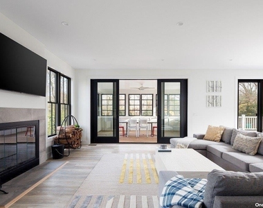 650 Pine Avenue - Photo Thumbnail 6