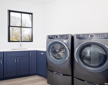 650 Pine Avenue - Photo Thumbnail 27