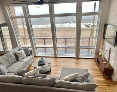 240 Wilmot Road - Photo Thumbnail 2