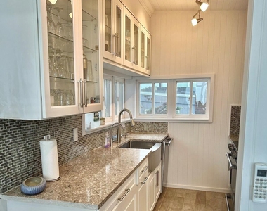 240 Wilmot Road - Photo Thumbnail 3