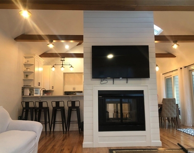 485 Bayberry Walk - Photo Thumbnail 2