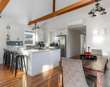 485 Bayberry Walk - Photo Thumbnail 5