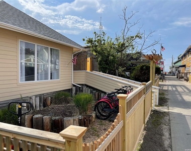 485 Bayberry Walk - Photo Thumbnail 14