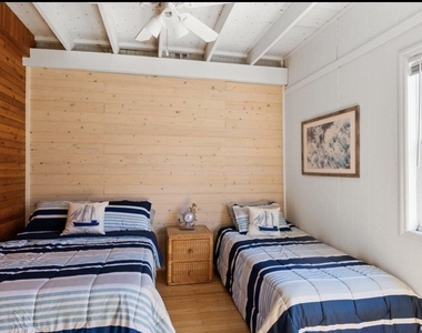 597 Bayberry Walk - Photo Thumbnail 9