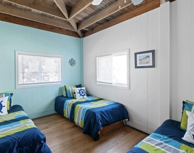 597 Bayberry Walk - Photo Thumbnail 8