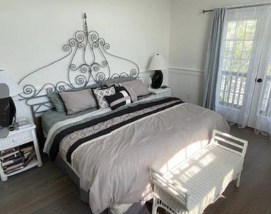 340 Surf Road - Photo Thumbnail 1