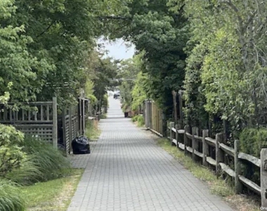 27 Crescent Avenue - Photo Thumbnail 16
