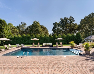 60 Lynncliff Road - Photo Thumbnail 16