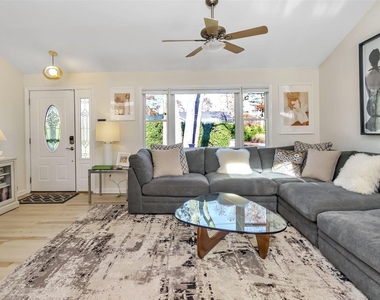60 Lynncliff Road - Photo Thumbnail 25