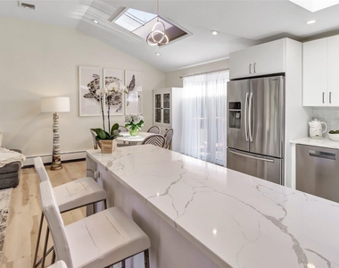 60 Lynncliff Road - Photo Thumbnail 24