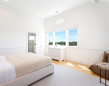 157 Dune Road - Photo Thumbnail 28