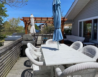 11 Seneca Street - Photo Thumbnail 14