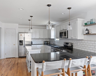 355 Midway Road - Photo Thumbnail 9
