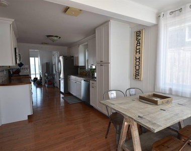 620 Dune Road - Photo Thumbnail 6