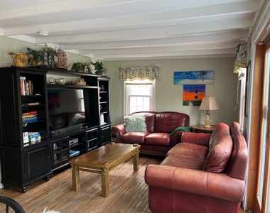 804 Evergreen Walk - Photo Thumbnail 2
