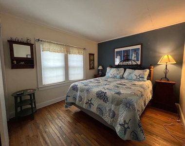 804 Evergreen Walk - Photo Thumbnail 9