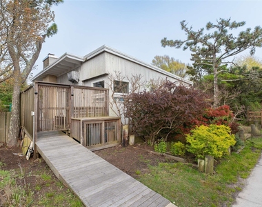 581 Bayberry Walk - Photo Thumbnail 1