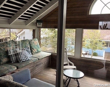 12 Ocean Road - Photo Thumbnail 2