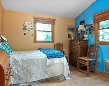 61 Ocean Road - Photo Thumbnail 9