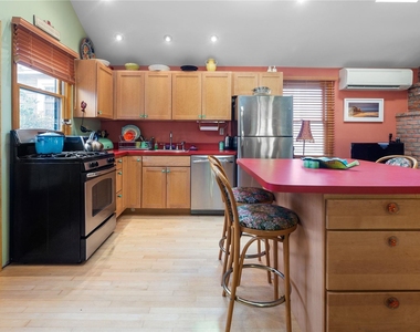 61 Ocean Road - Photo Thumbnail 5