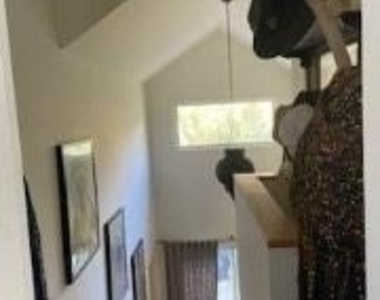 270 Cottage Walk - Photo Thumbnail 12