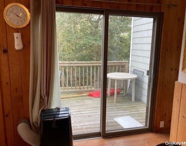 44 E Bayview Avenue - Photo Thumbnail 5