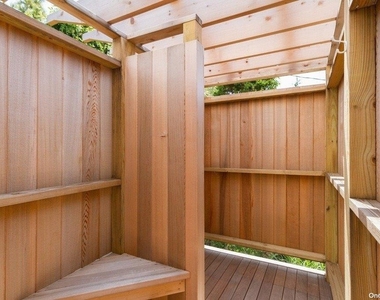 109 Bungalow Walk - Photo Thumbnail 18