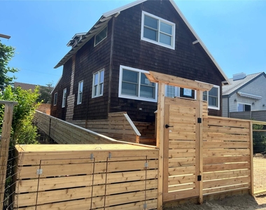 149 Bungalow Walk - Photo Thumbnail 1