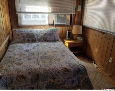 921 Evergreen Walk - Photo Thumbnail 9