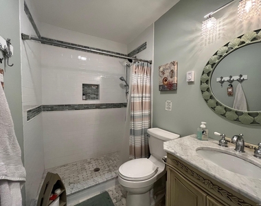 142 Bungalow - Photo Thumbnail 11