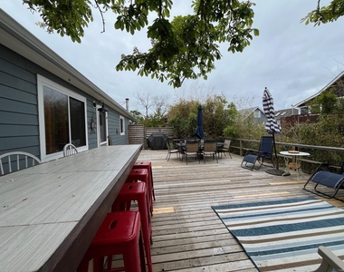 142 Bungalow - Photo Thumbnail 13