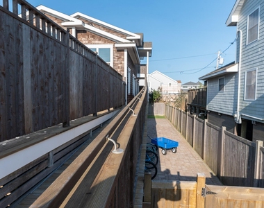 338 Surf Road - Photo Thumbnail 10