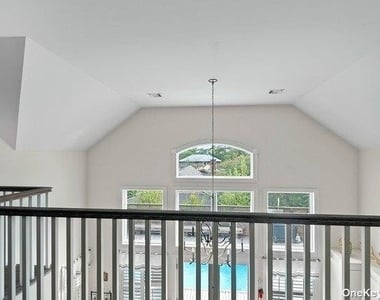 674 Ocean Breeze - Photo Thumbnail 15