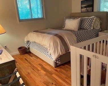 41 Atlantic Avenue - Photo Thumbnail 15