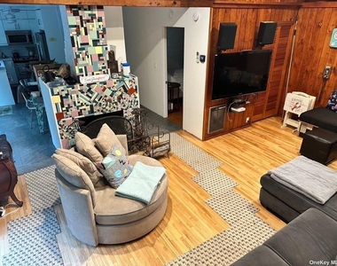 180 Clipper Road - Photo Thumbnail 3