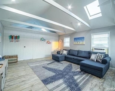 908 Evergreen Walk - Photo Thumbnail 5