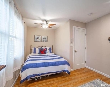 908 Evergreen Walk - Photo Thumbnail 3