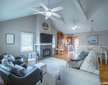 908 Evergreen Walk - Photo Thumbnail 2