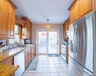 908 Evergreen Walk - Photo Thumbnail 1