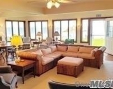 15 Downs Boulevard - Photo Thumbnail 17
