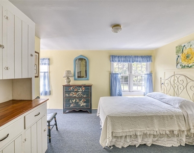 1695 Old Woods Path - Photo Thumbnail 25