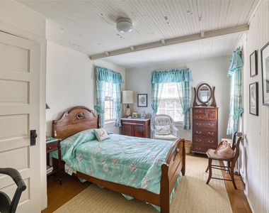 1695 Old Woods Path - Photo Thumbnail 22