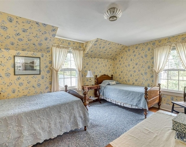 1695 Old Woods Path - Photo Thumbnail 23