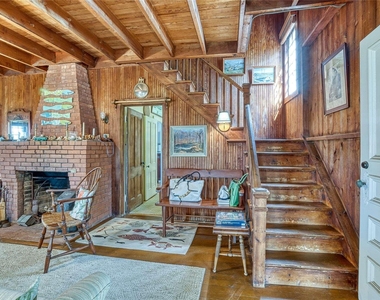 1695 Old Woods Path - Photo Thumbnail 6