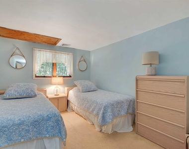 11a Oakhurst Road - Photo Thumbnail 10