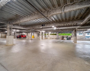 10 Dekalb Avenue - Photo Thumbnail 17