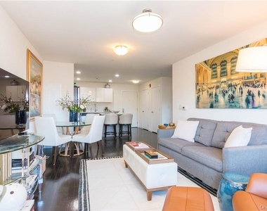 10 Dekalb Avenue - Photo Thumbnail 15