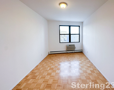 Copy of 18-29 27th Avenue - Photo Thumbnail 4